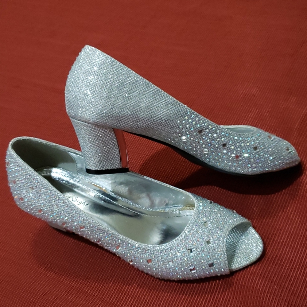 First Sight Rhinestone Heel Woman Size 8.5M